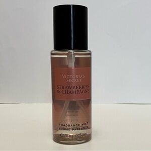 NEW Victoria's Secret Strawberries & Champagne Fragrance Mist 2.5 fl.oz.